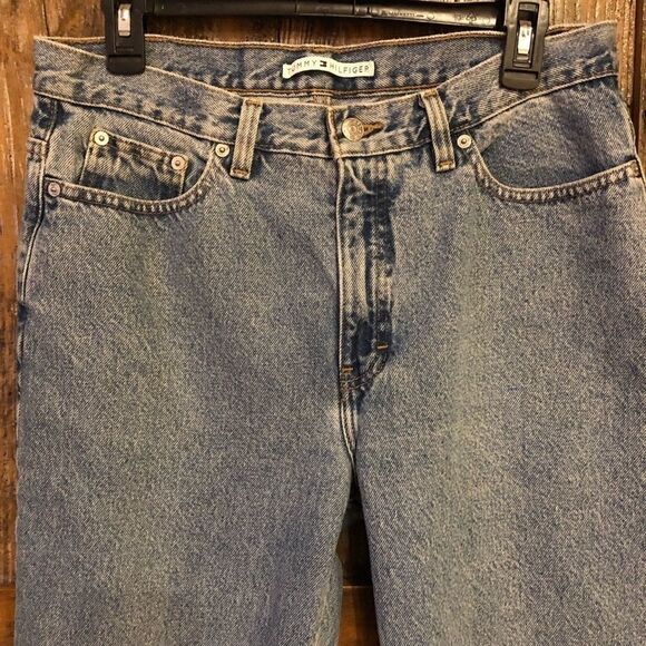 Tommy Hilfiger Sz 12 Blue Denim High Waisted Light Wash Cotton Mom Jeans - Picture 6 of 9